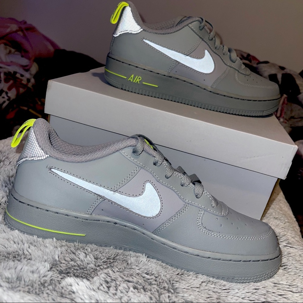 Nike Air Force One ‘07 LV8